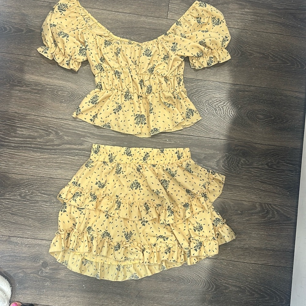 Whiteroom+Cactus 2 piece skirt and crop top